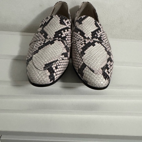 New. AGL Python Animal Print Slip On Loafers in Brown / Cream Size EU 35.5 US 5 - Picture 10 of 12